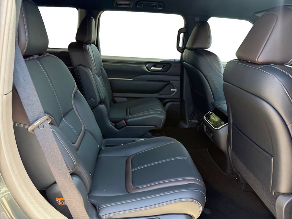 New 2026 Nissan Armada SL AWD/4WD image 17