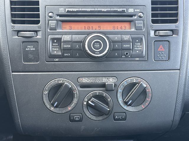 Used 2010 Nissan Versa SL w/ Premium Pkg image 5