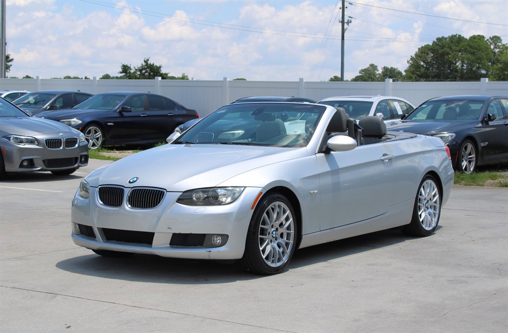 Used 2009 BMW 328i Convertible image 4