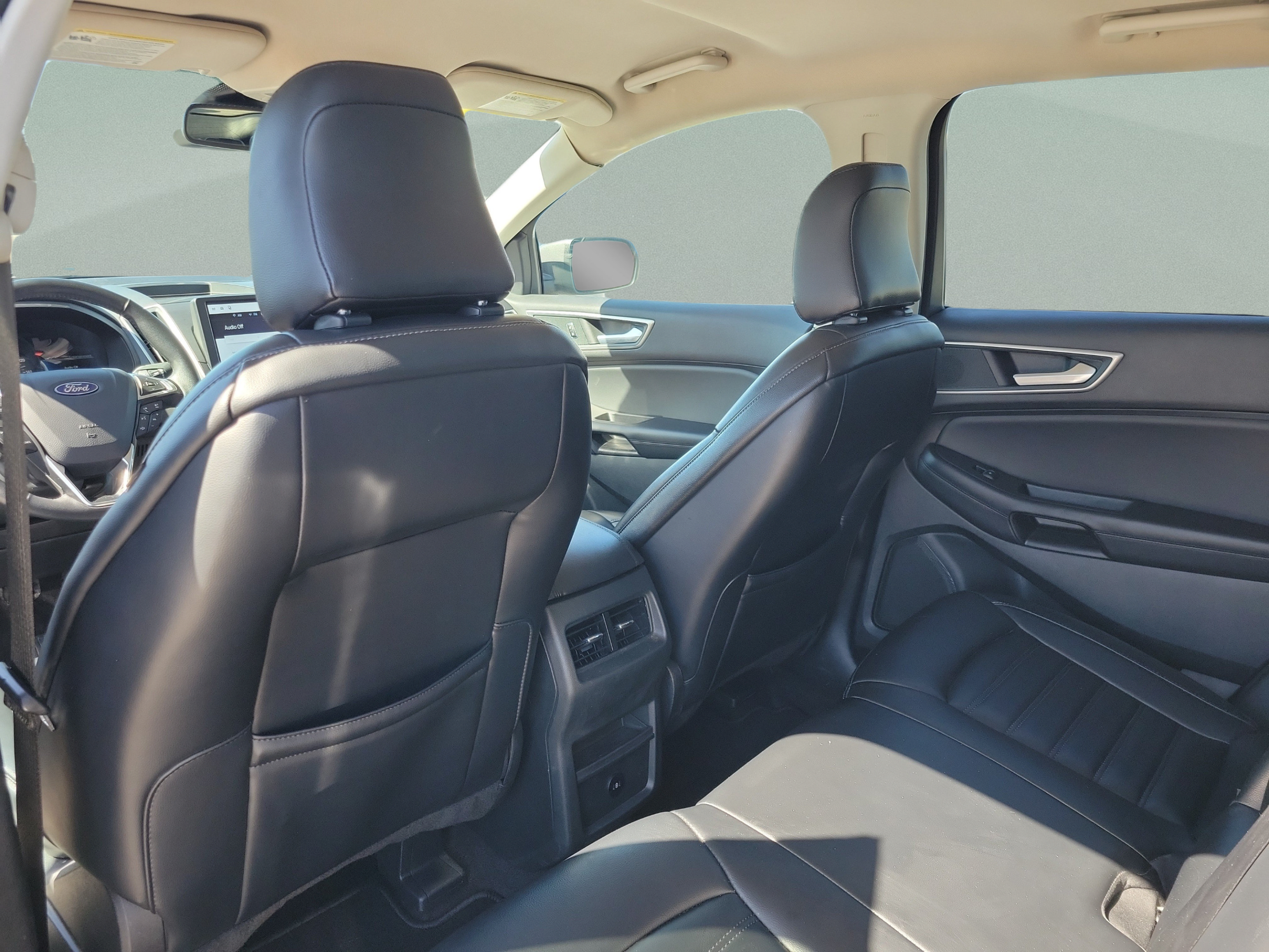 Used 2024 Ford Edge SEL AWD/4WD image 12