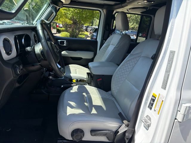 Used 2023 Jeep Wrangler Unlimited Sahara AWD/4WD image 9