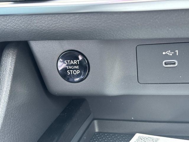 New 2026 Nissan Rogue SV image 32