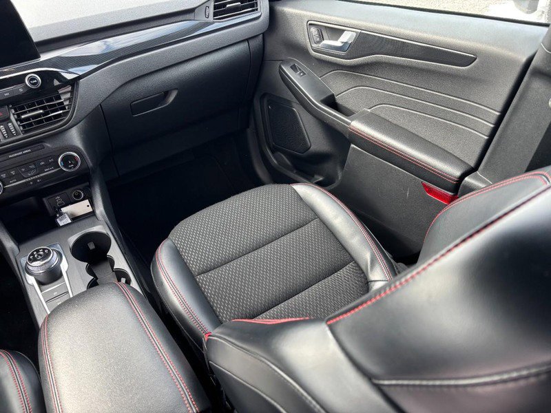 Used 2025 Ford Escape ST-Line FWD image 15