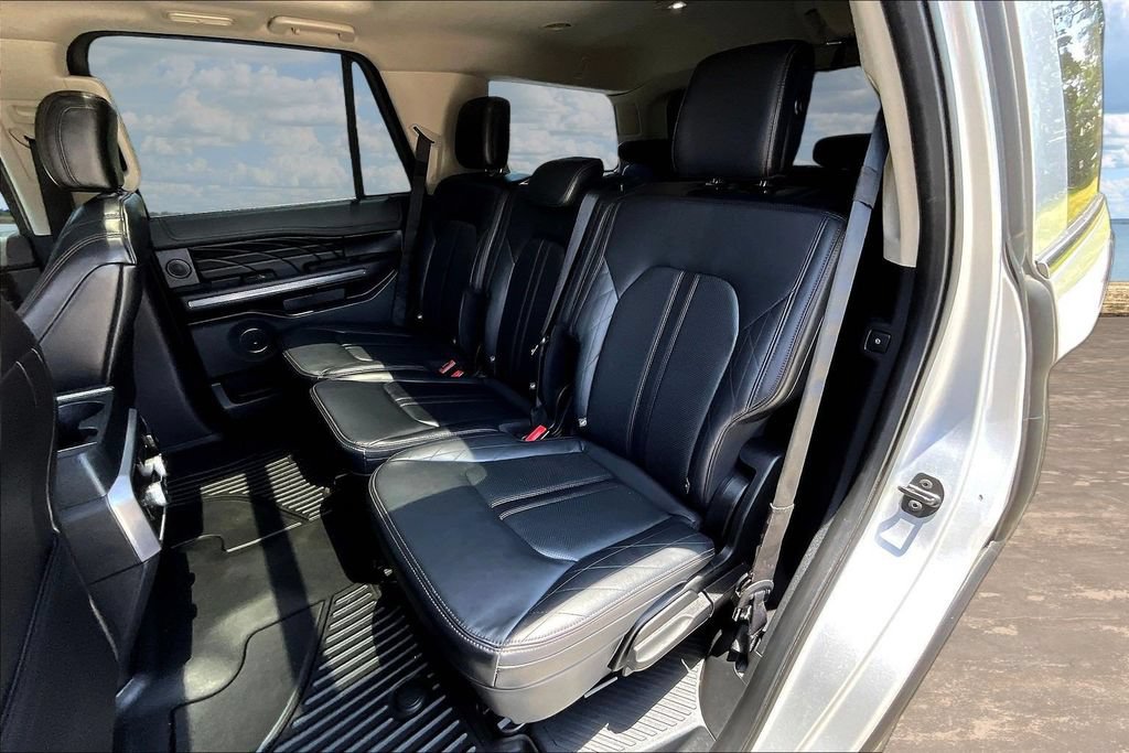 Certified 2019 Ford Expedition Platinum RWD image 24