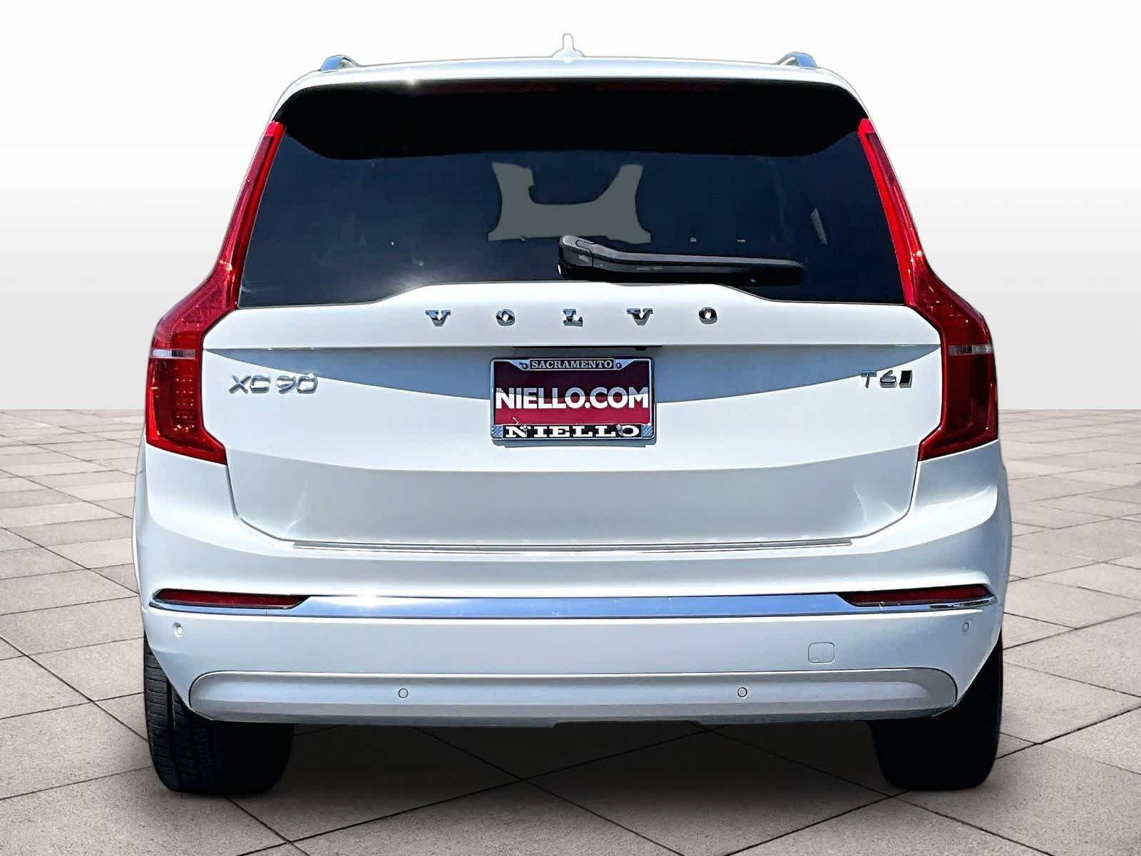 Used 2022 Volvo XC90 T6 Inscription w/ Advanced Package AWD/4WD image 7