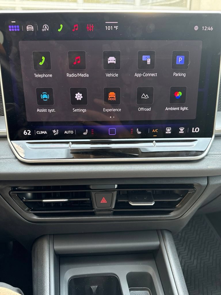 Used 2026 Volkswagen Tiguan SE AWD/4WD image 14