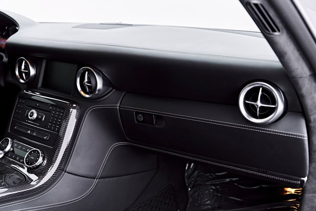 Used 2012 Mercedes-Benz SLS AMG Coupe image 42