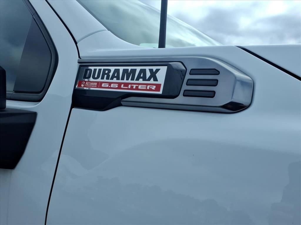 New 2026 GMC Sierra 2500 AT4 w/ AT4 Premium Plus Package image 10