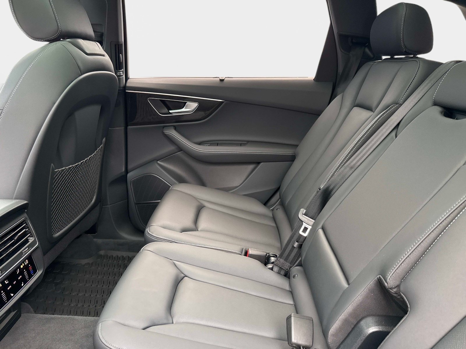 New 2026 Audi Q7 Premium Plus AWD/4WD image 13