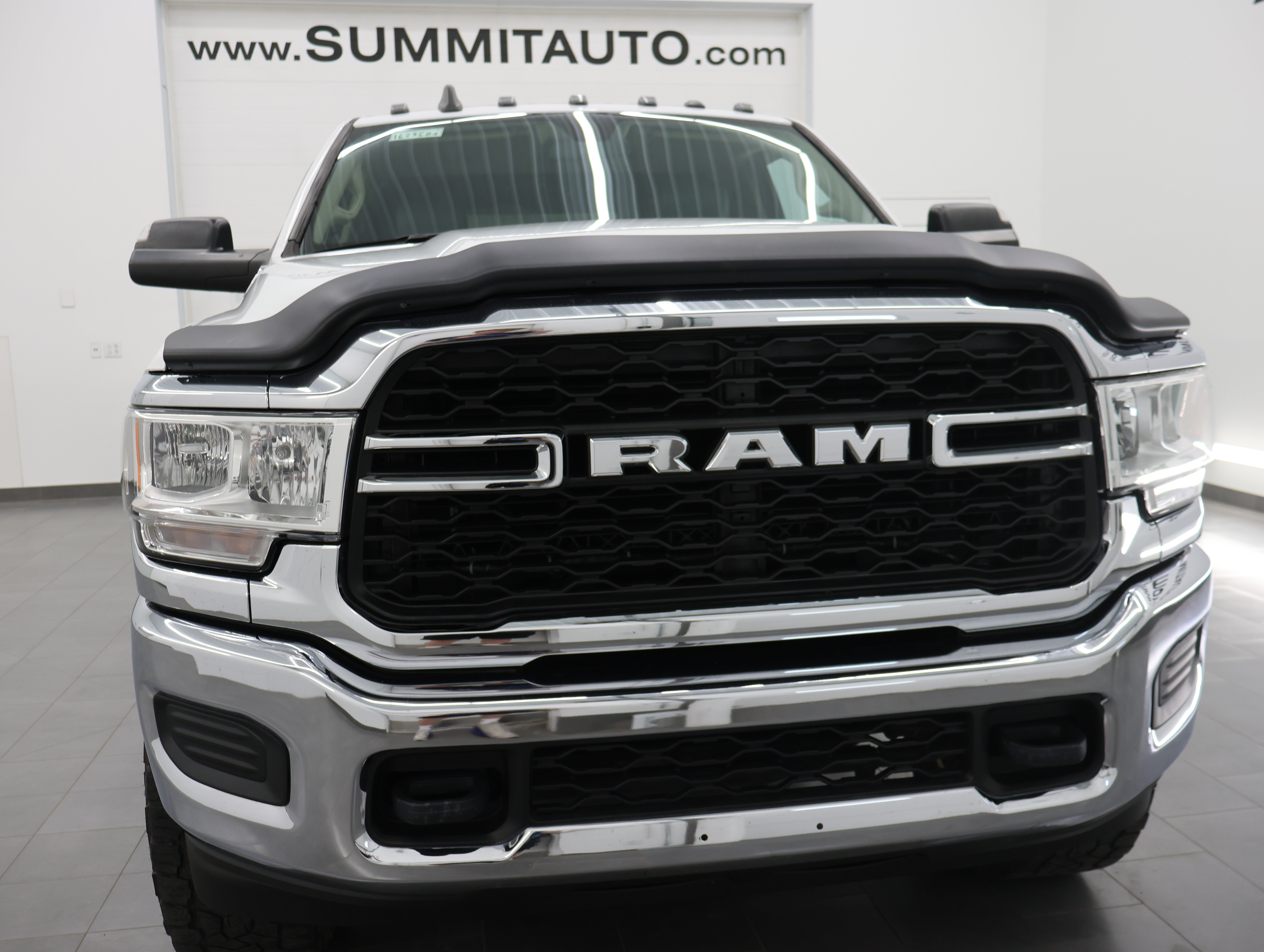 Used 2019 RAM 3500 Tradesman w/ Chrome Appearance Group AWD/4WD image 21