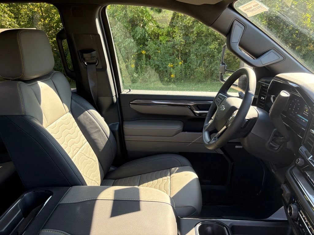 New 2026 Chevrolet Silverado 2500 ZR2 w/ LPO, Dark Essentials Package AWD/4WD image 45