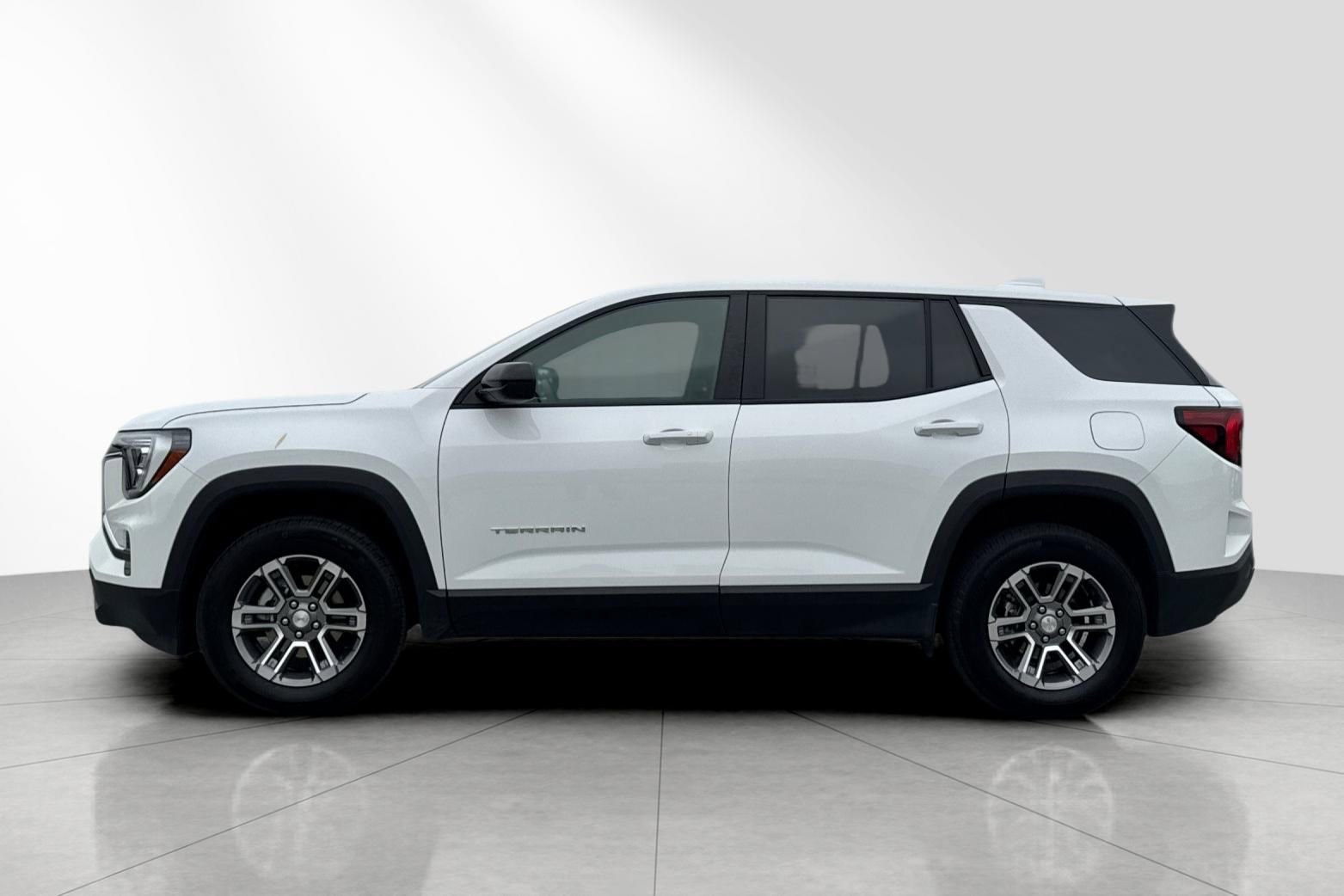 Used 2025 GMC Terrain Elevation AWD/4WD image 7