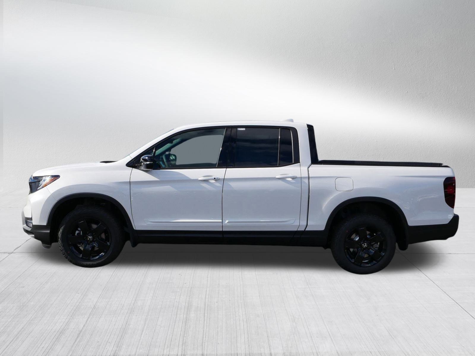 New 2026 Honda Ridgeline Black Edition image 4