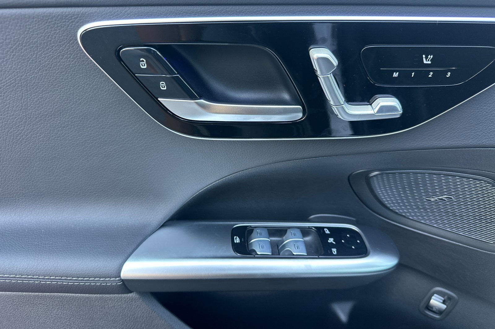 New 2025 Mercedes-Benz C 300 Sedan image 11