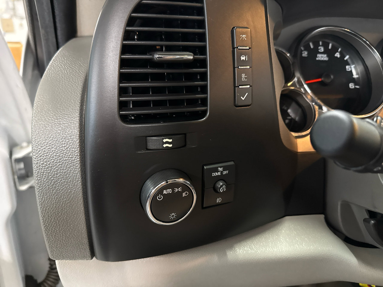 Used 2011 GMC Sierra 1500 SLE w/ Power Tech Package image 11