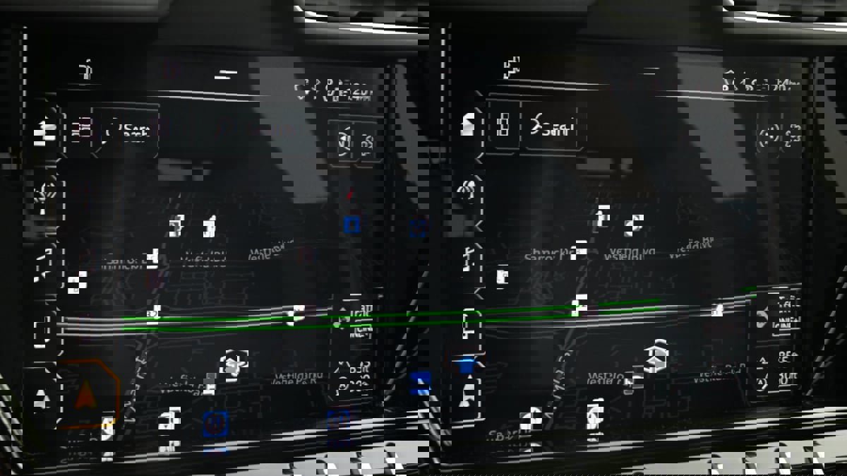 Used 2022 Lamborghini Urus image 12