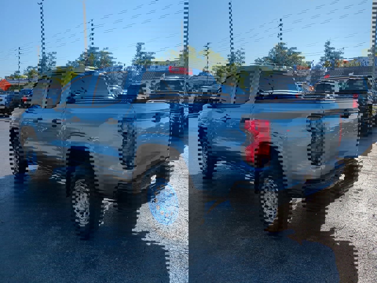 Used 2024 Chevrolet Colorado W/T image 6