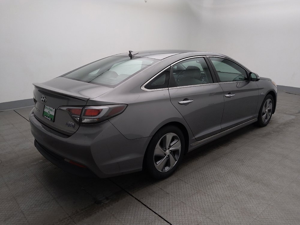 Used 2017 Hyundai Sonata Plug-in Hybrid image 10