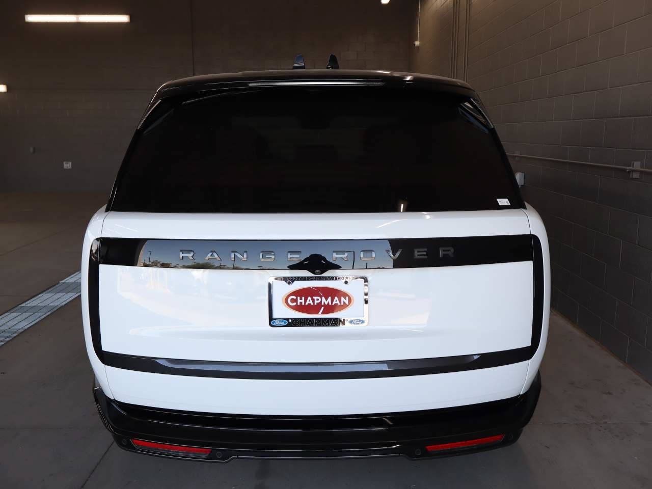 Used 2024 Land Rover Range Rover SE AWD/4WD image 5