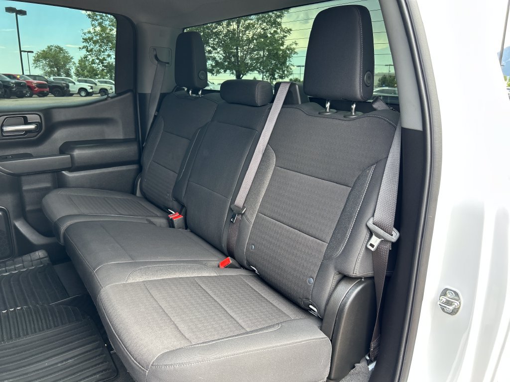 Used 2024 Chevrolet Silverado 1500 Custom w/ Turbomax Blackout Package AWD/4WD image 18