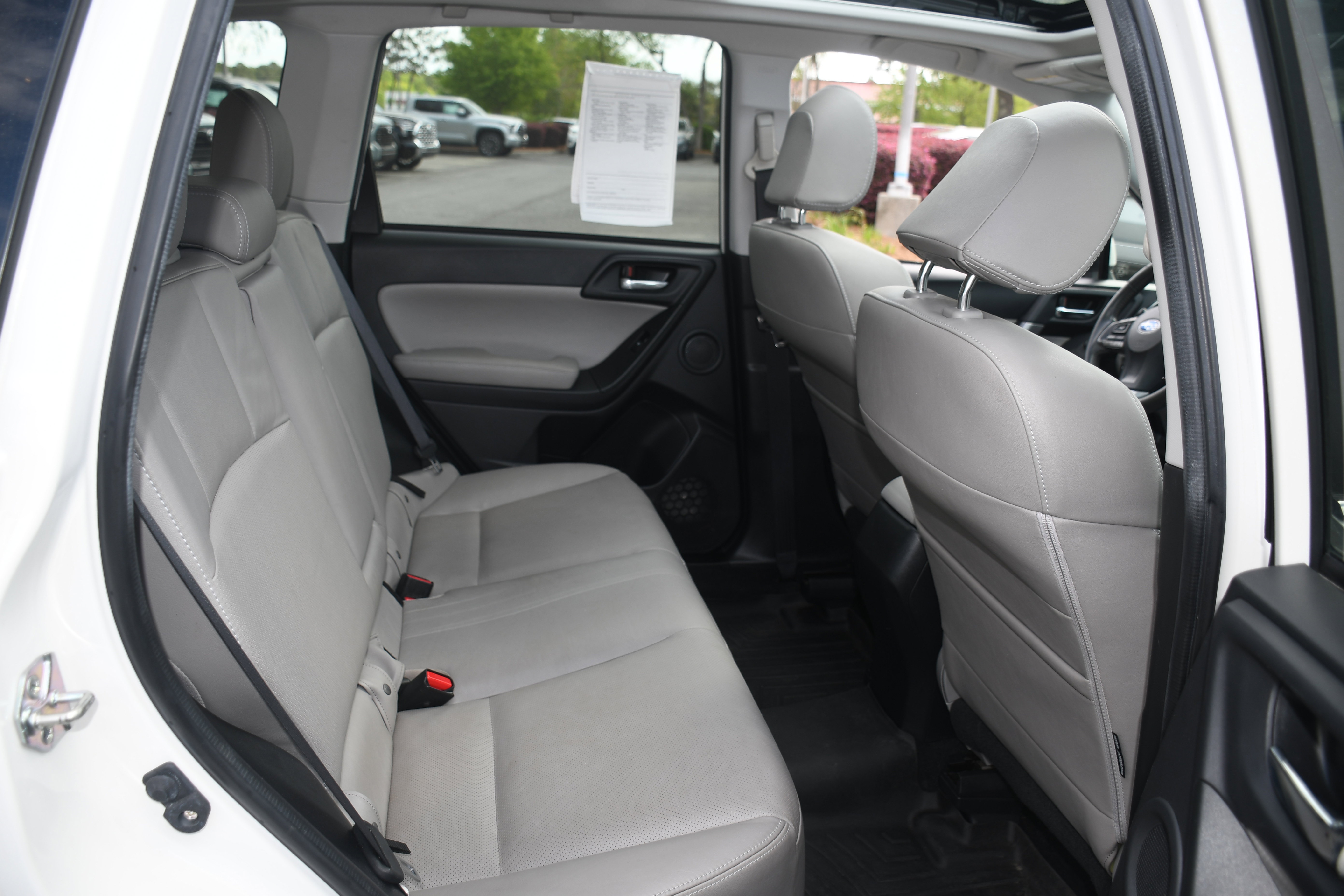 Used 2016 Subaru Forester 2.5i Limited AWD/4WD image 19