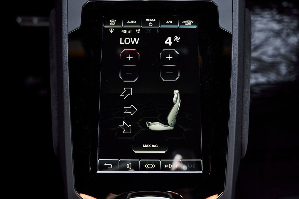 Used 2021 Lamborghini Huracan EVO image 62