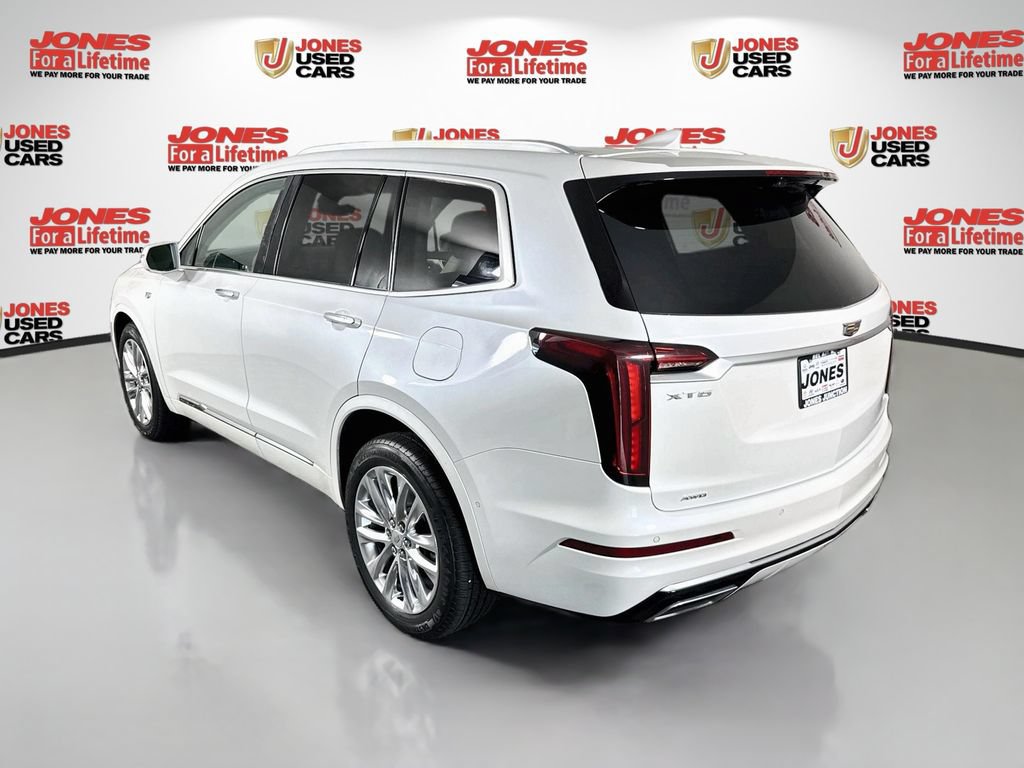 Used 2020 Cadillac XT6 Premium Luxury AWD/4WD image 2