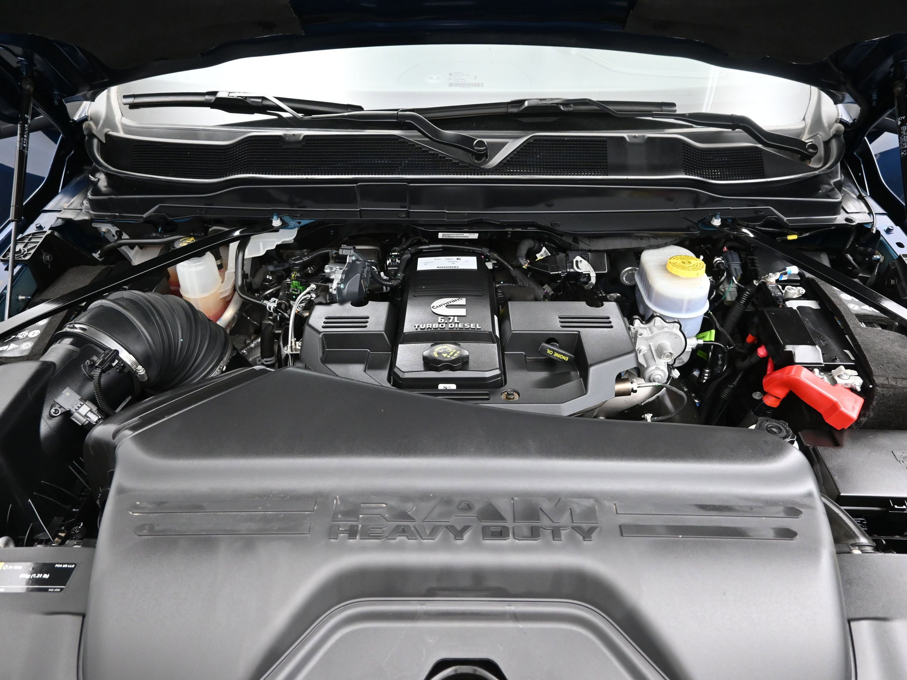 Used 2023 RAM 2500 Laramie w/ Night Edition image 8