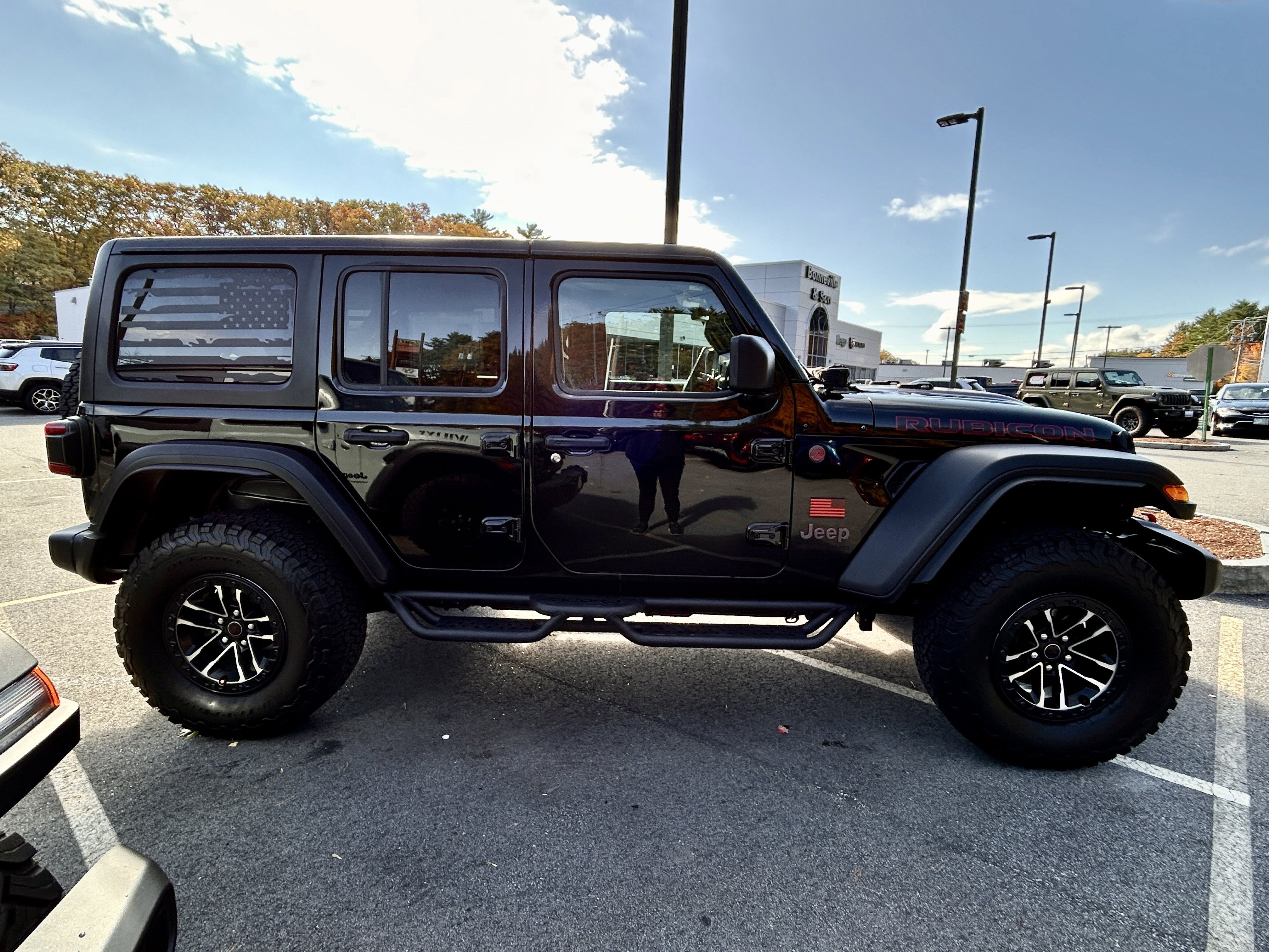 Certified 2024 Jeep Wrangler Unlimited Rubicon w/ XTREMEE 35" Tire Package AWD/4WD image 14