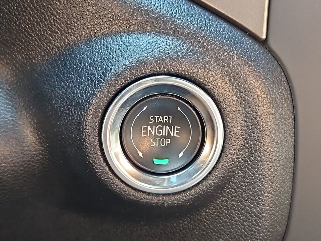 Used 2025 GMC Sierra 2500 Pro w/ 1SA Pro Safety Plus Package RWD image 17