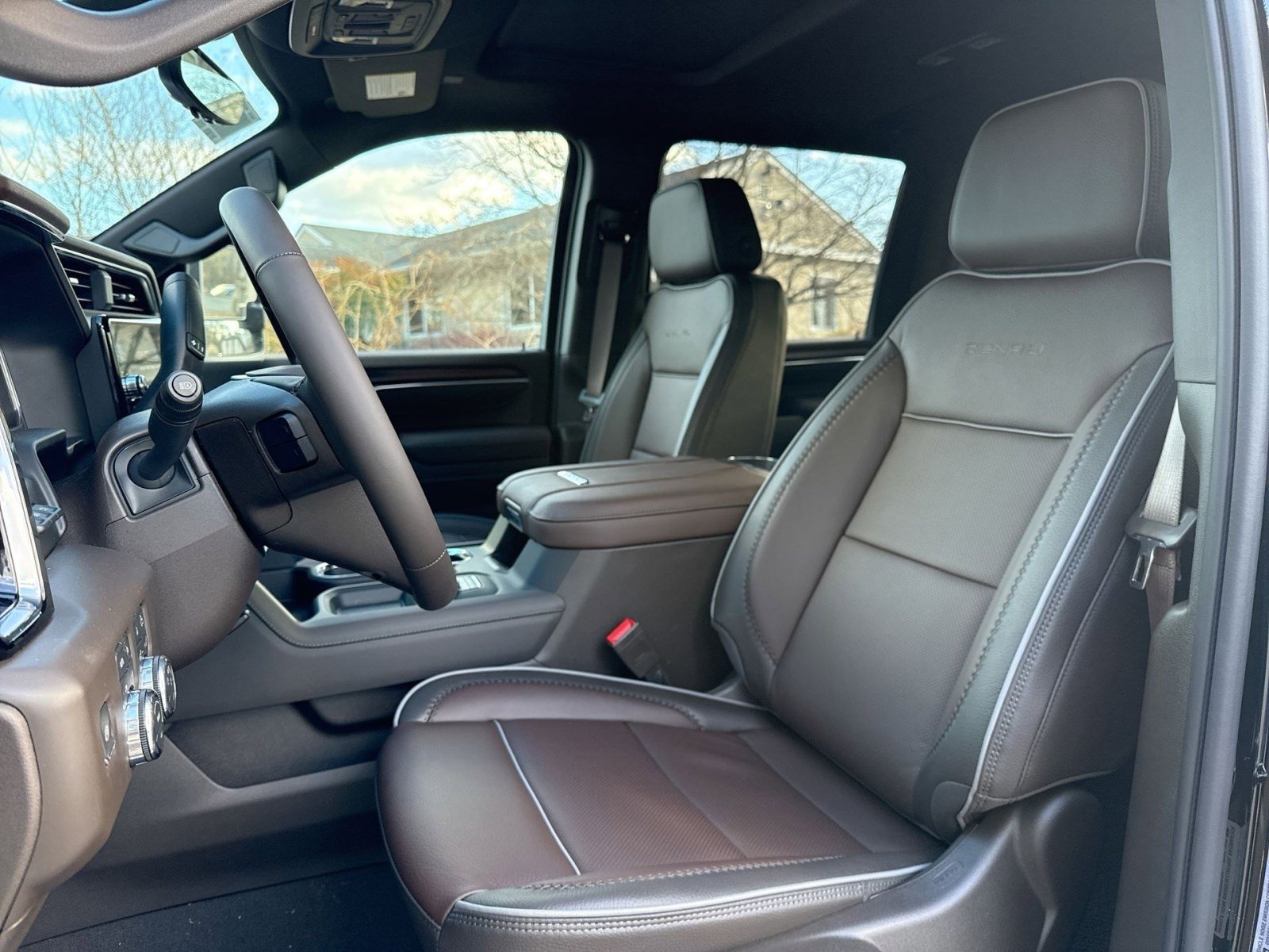 New 2026 GMC Sierra 3500 Denali w/ Denali Reserve Package image 13