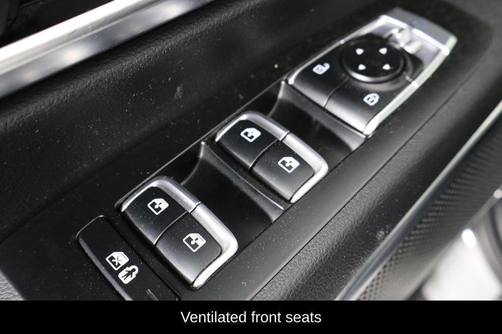 Used 2022 Kia Telluride SX w/ Nightfall Edition Package AWD/4WD image 22