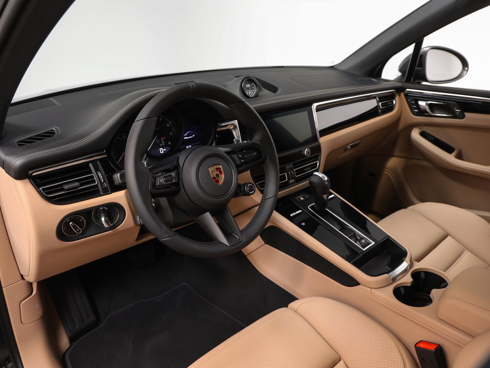 New 2026 Porsche Macan Turbo AWD/4WD image 4
