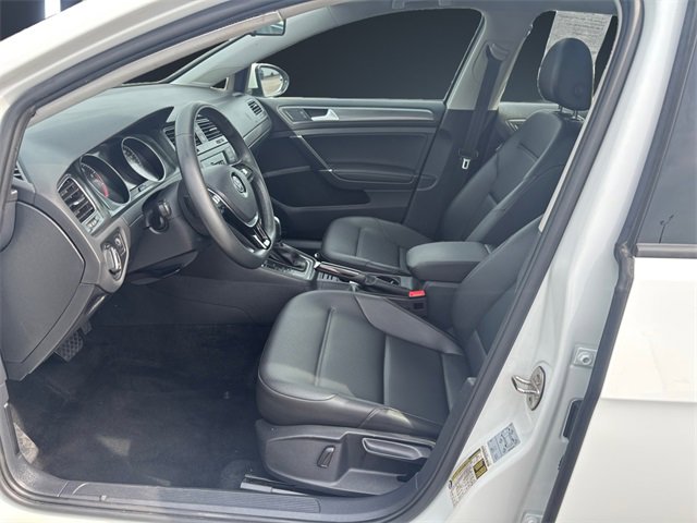 Used 2021 Volkswagen Golf 4-Door image 9