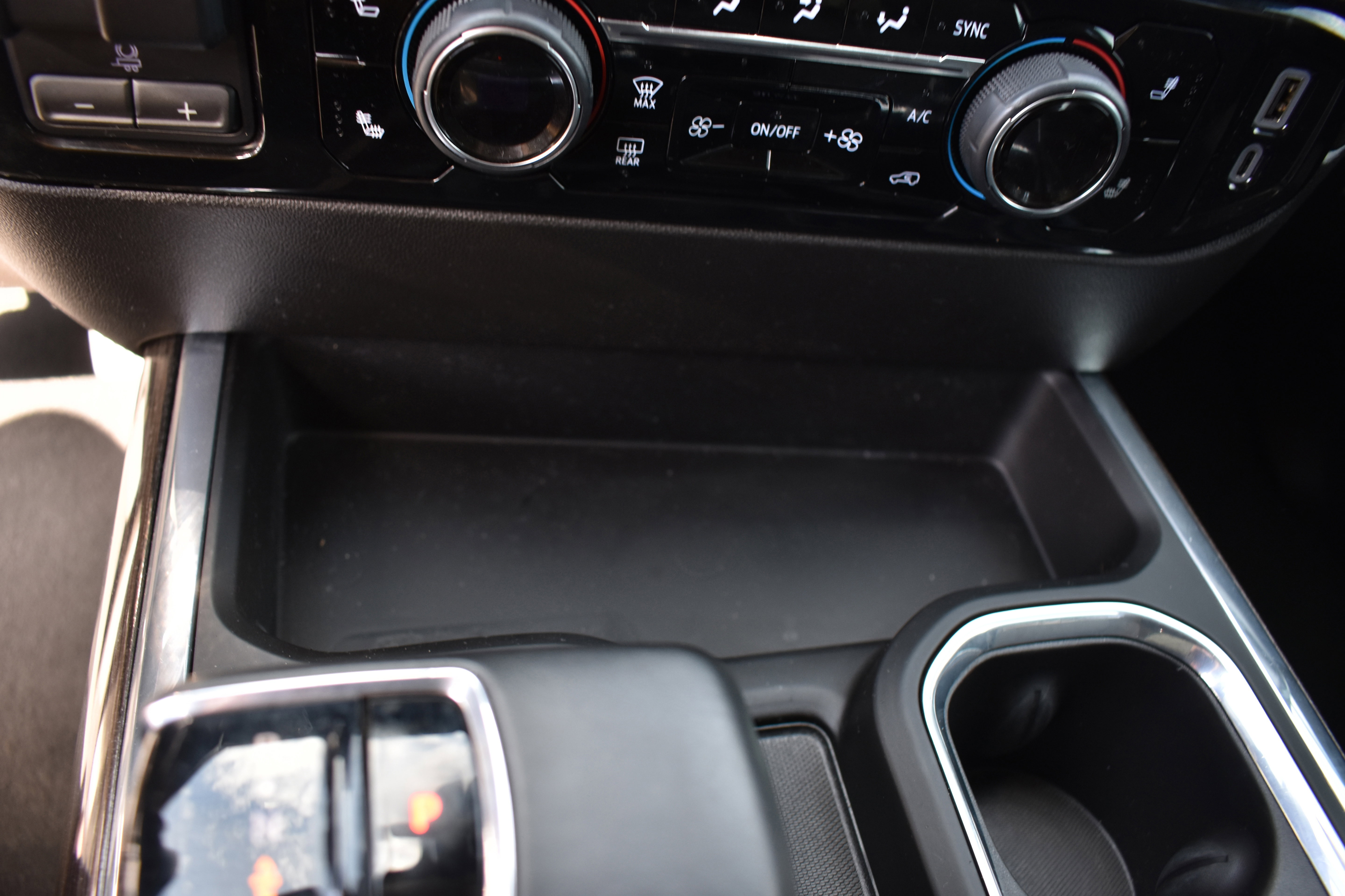 Used 2024 Chevrolet Silverado 1500 LT w/ Z71 Off-Road Package image 22