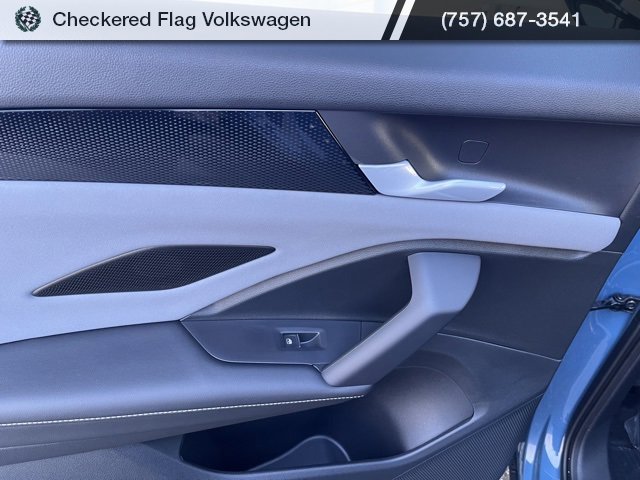 New 2026 Volkswagen Tiguan SE R-Line image 25