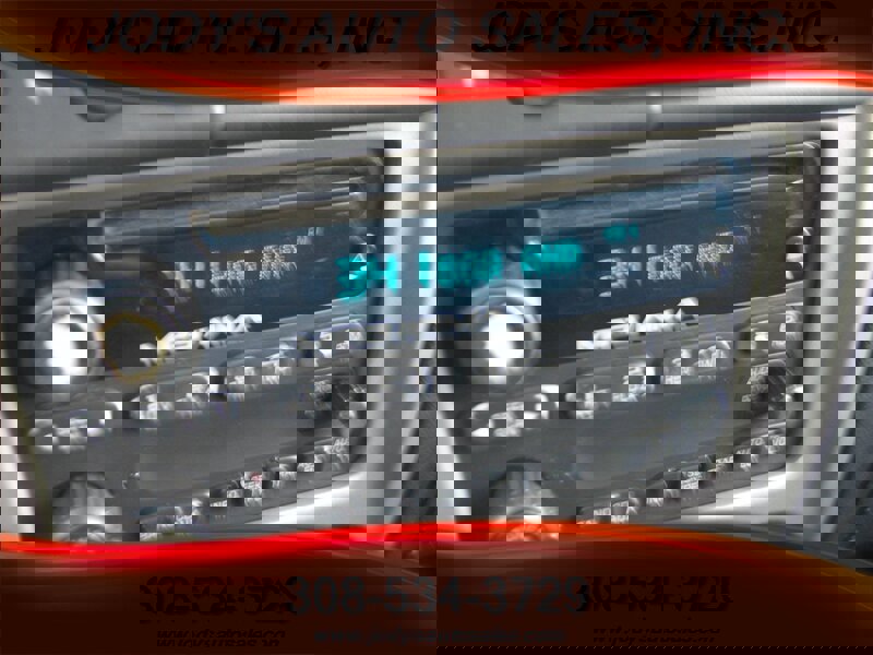 Used 2008 GMC Canyon SLE image 12