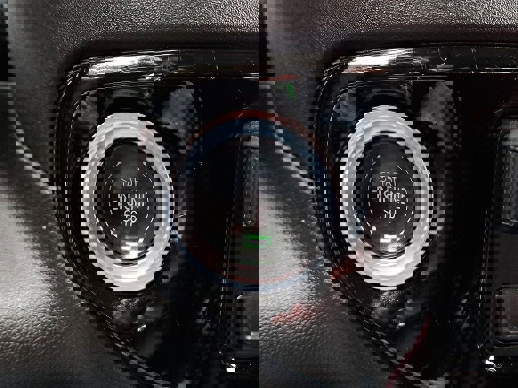 Certified 2025 Chevrolet Silverado 2500 LTZ w/ LTZ Convenience Package image 24