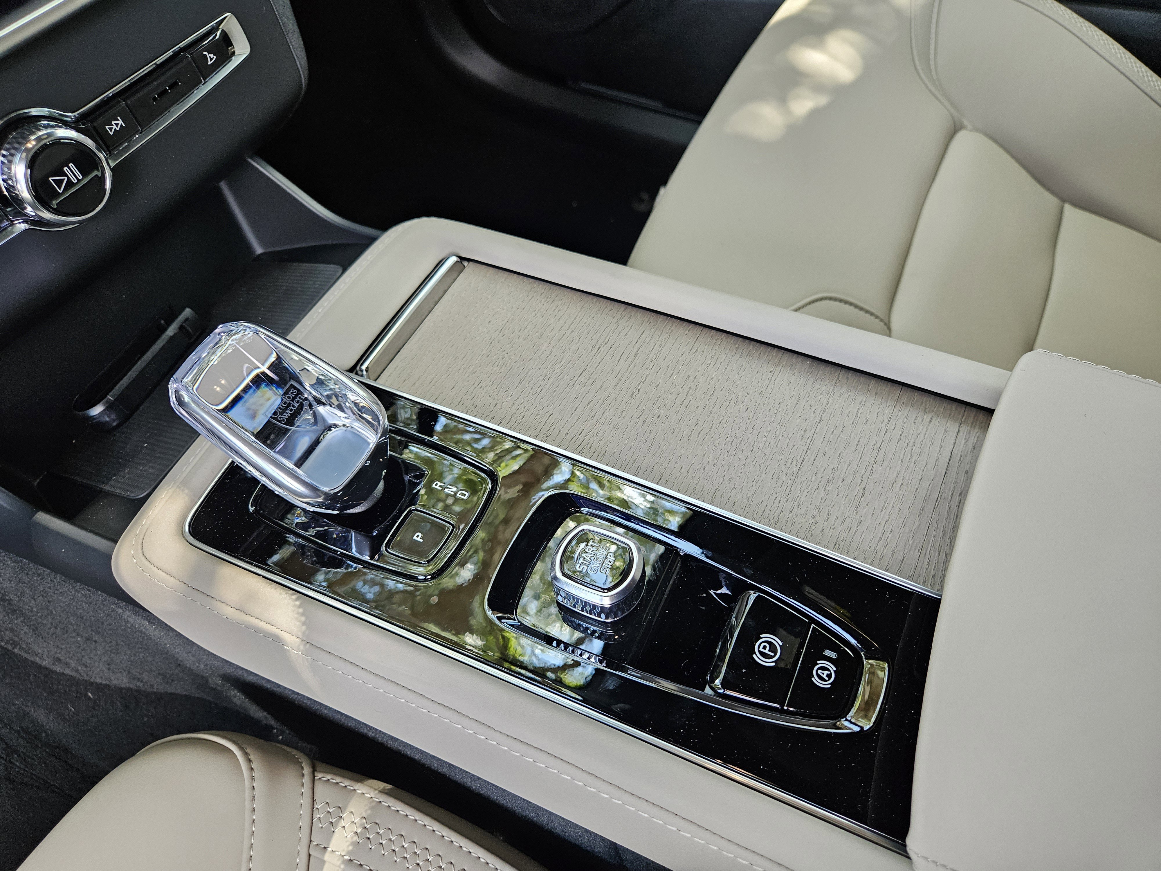 New 2026 Volvo XC90 B5 Plus image 31