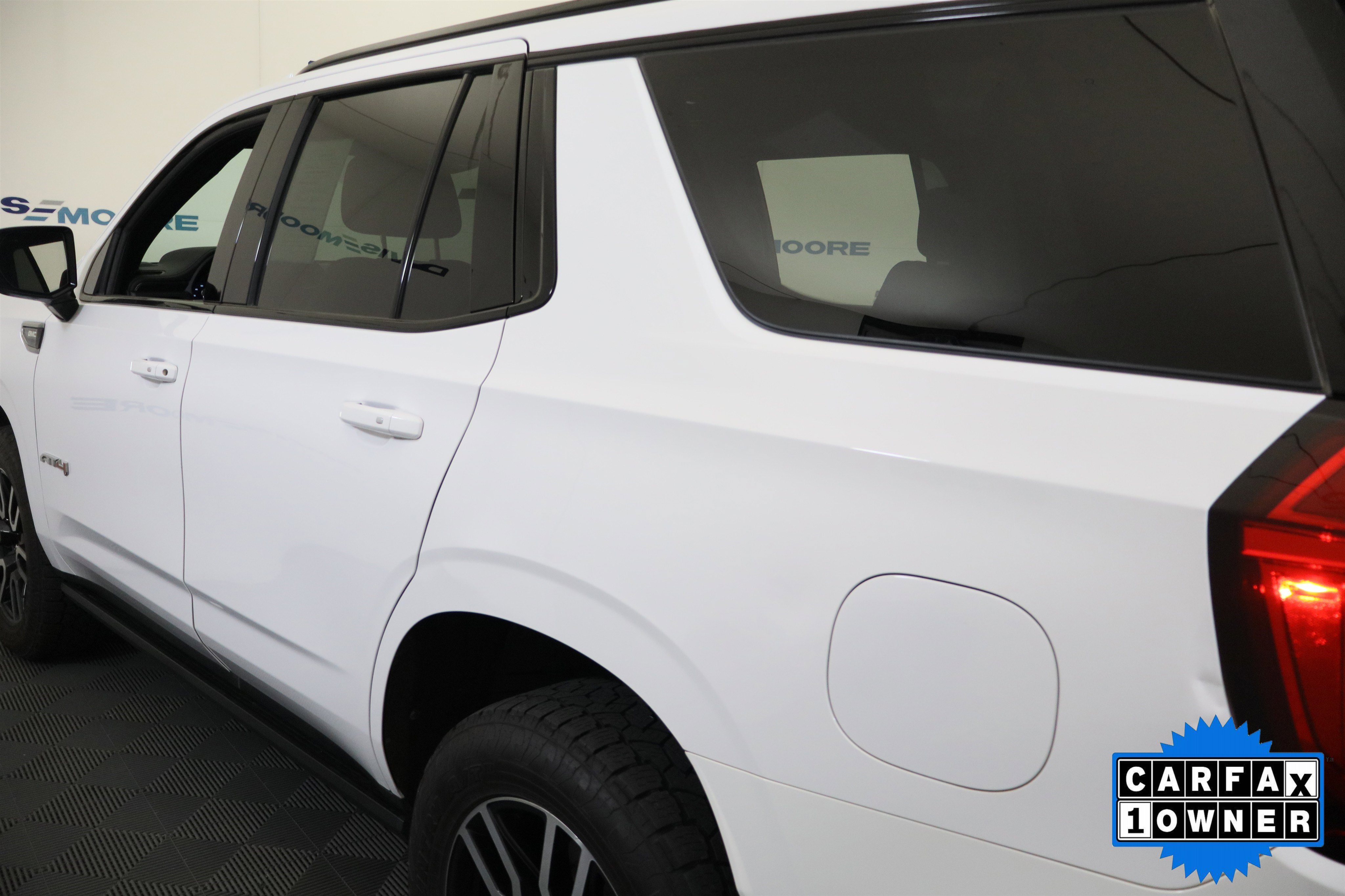 Used 2022 GMC Yukon AT4 w/ Technology Package image 11