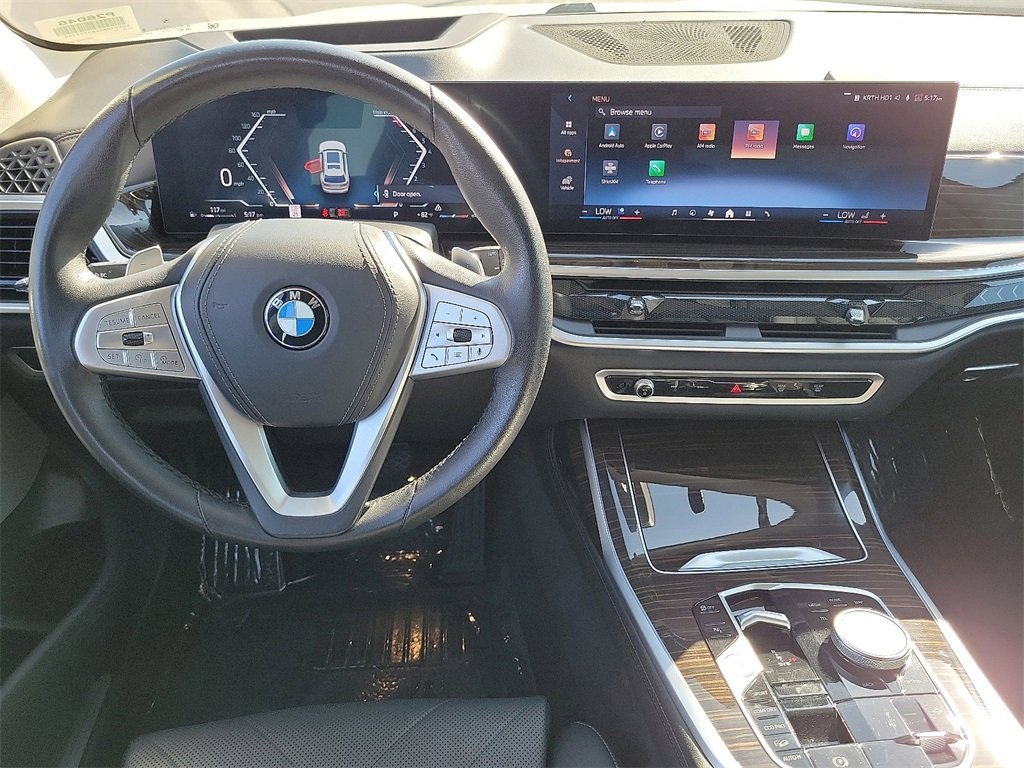 Used 2024 BMW X7 xDrive40i image 4