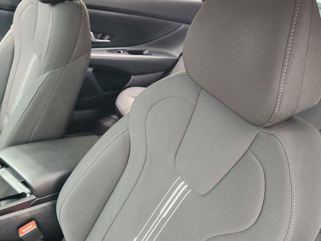 Used 2024 Hyundai Elantra SEL FWD image 24