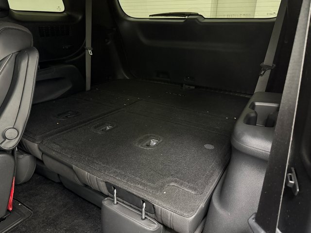 Used 2024 Hyundai Palisade Calligraphy image 12