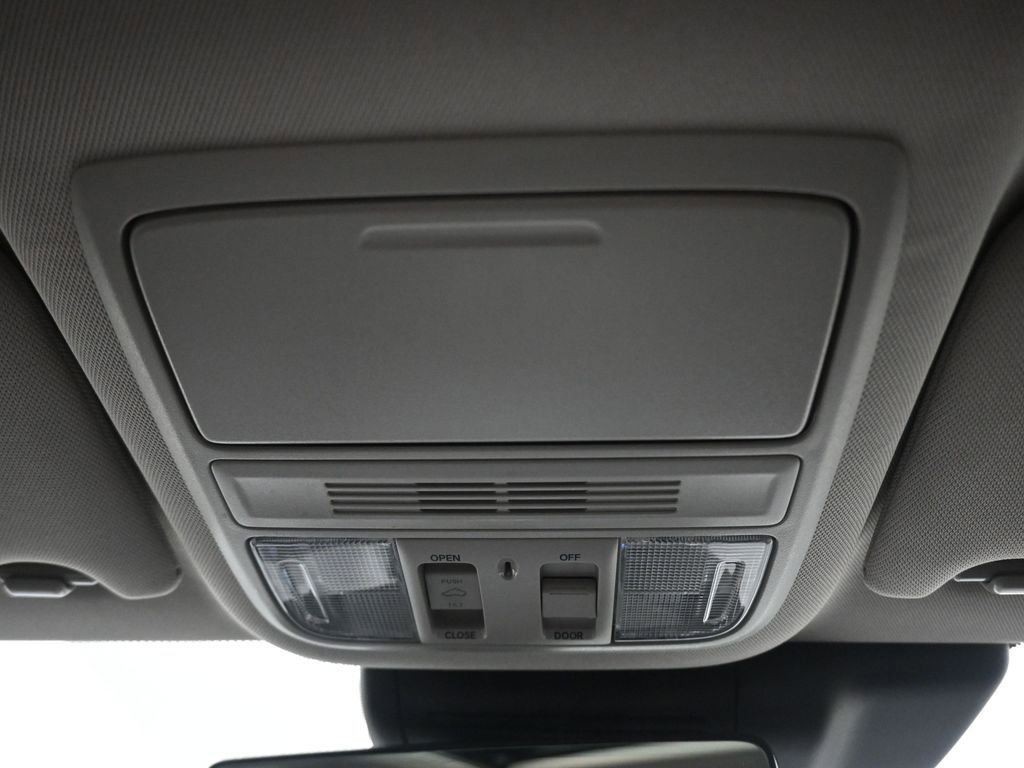 Used 2022 Honda Accord EX-L image 27