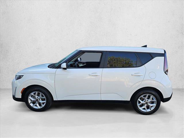 Used 2024 Kia Soul LX w/ Option Group 015 FWD image 9