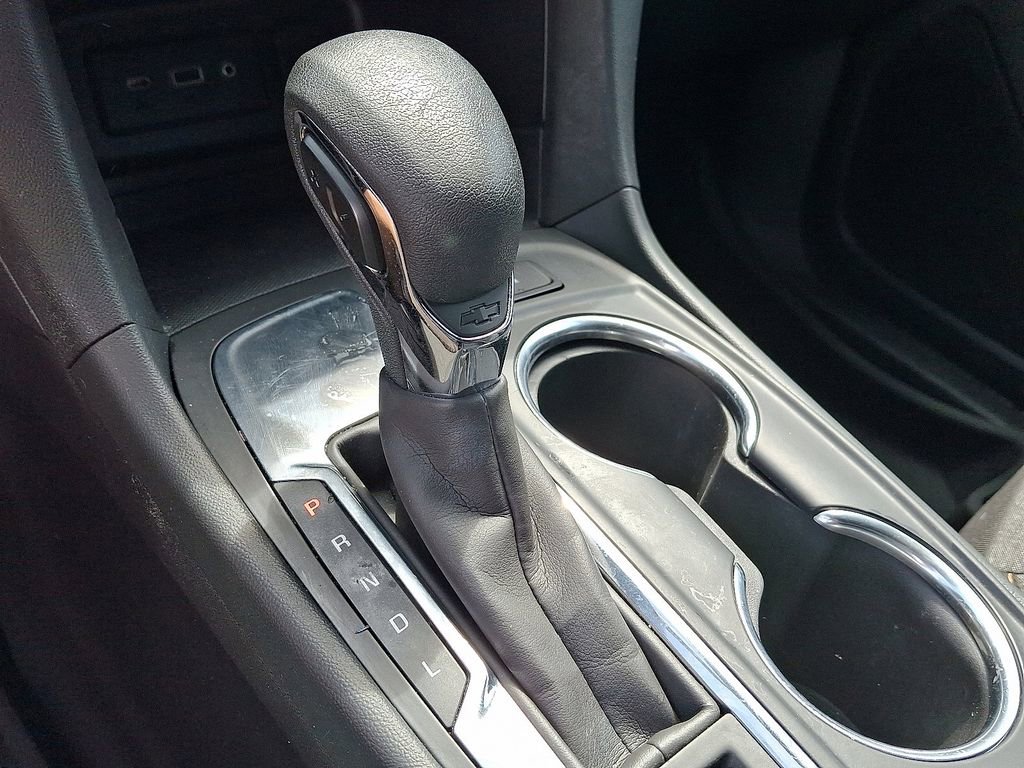 Used 2024 Chevrolet Equinox LT w/ LPO, Floor Liner Package FWD image 15