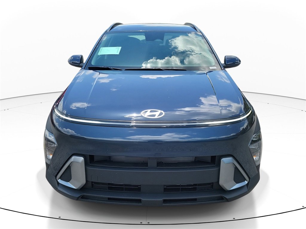 Used 2025 Hyundai Kona SEL image 2