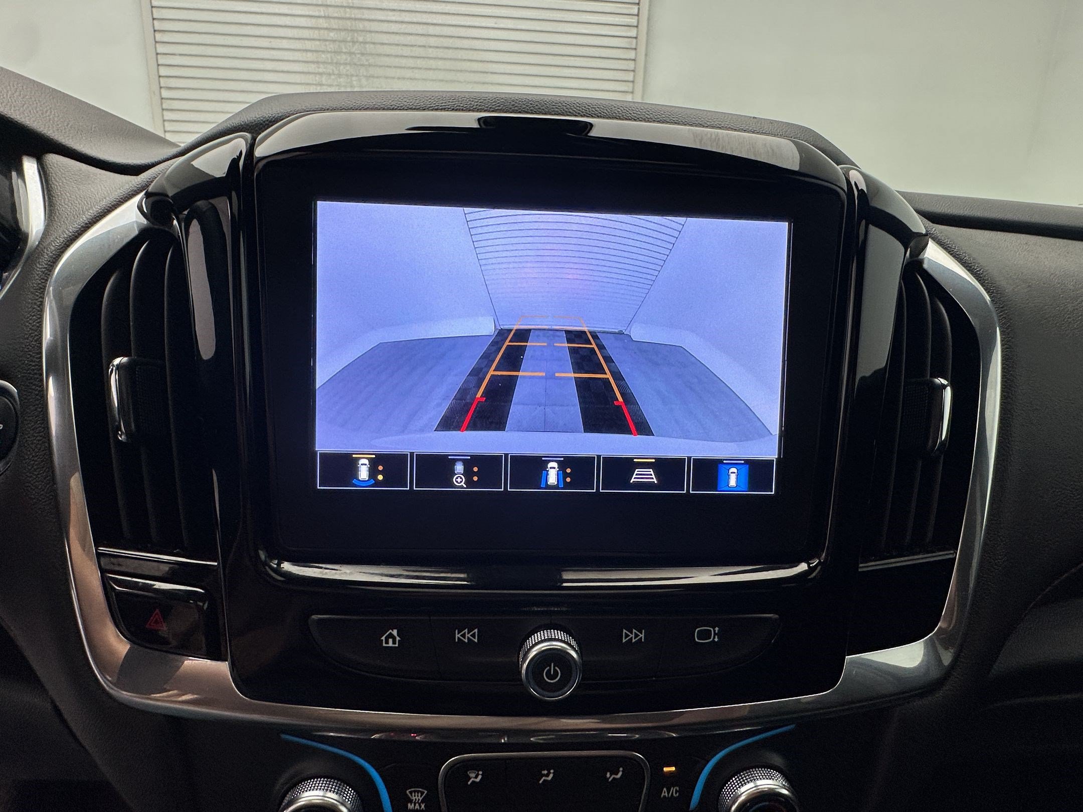 Certified 2023 Chevrolet Traverse RS AWD/4WD image 22