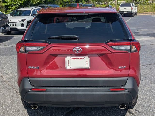 Used 2023 Toyota RAV4 XLE w/ Convenience Package FWD image 6