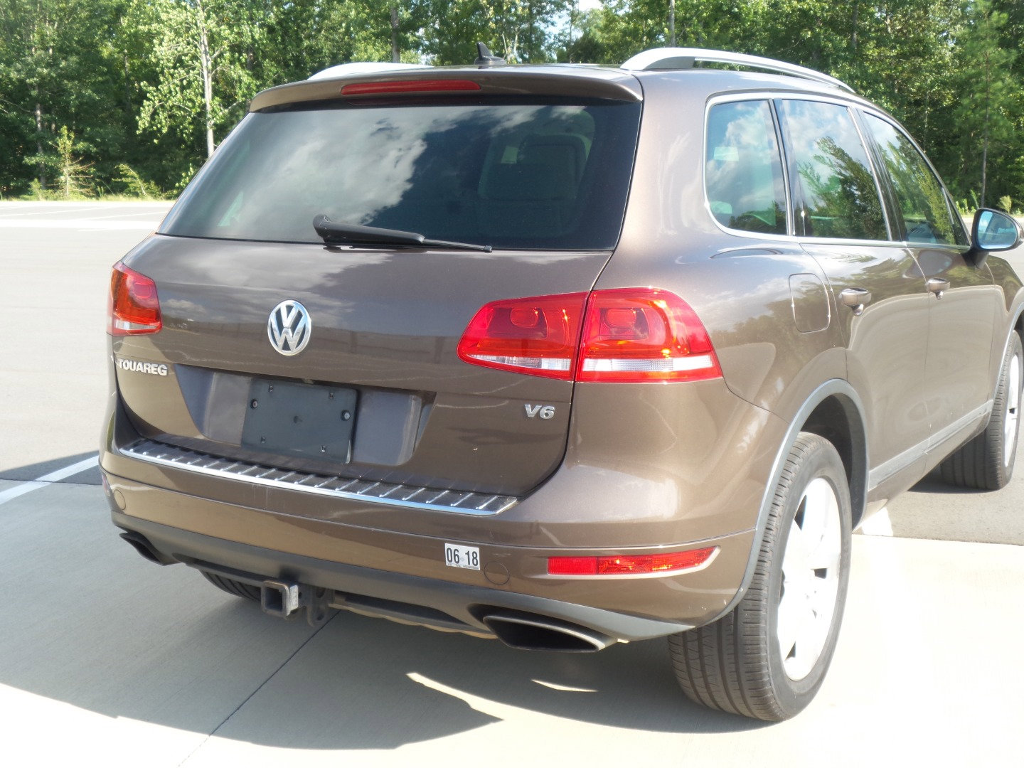 Used 2013 Volkswagen Touareg VR6 image 17